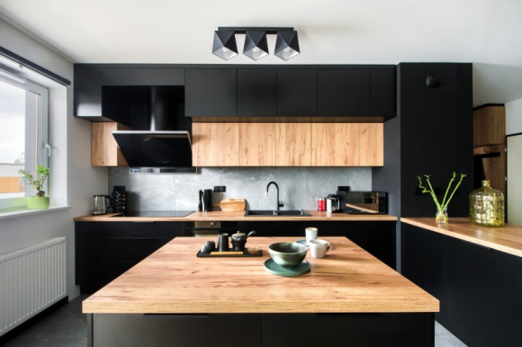 Nieruchomości, BIZNES - Bouygues Immobilier Polska znalazł pomysł na wnętrza urządzone w zgodzie z naturą. Zachęca do wyboru materiałów od producentów, którzy dbają o środowisko przy produkcji drewnianych podłóg, farb, płytek oraz armatury., EKO-wnętrza. Nowość od dewelopera rodem z Francji Nieruchomości, BIZNES - Bouygues Immobilier Polska znalazł pomysł na wnętrza urządzone w zgodzie z naturą. Zachęca do wyboru materiałów od producentów, którzy dbają o środowisko przy produkcji drewnianych podłóg, farb, płytek oraz armatury.