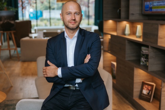 Finanse, BIZNES - Lokowanie kapitału w dobie koronawirusa było już tematem na tyle powielanym, że niektórym analitykom wydawało się, iż nie będzie przestrzeni do dyskusji o covidowym inwestowaniu — szczególnie w przypadku obligacji., Obligacje korporacyjne nadal w cenie. Polacy chcą lokować kapitał w fintechach Finanse, BIZNES - Lokowanie kapitału w dobie koronawirusa było już tematem na tyle powielanym, że niektórym analitykom wydawało się, iż nie będzie przestrzeni do dyskusji o covidowym inwestowaniu — szczególnie w przypadku obligacji.