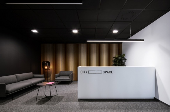 Nieruchomości, BIZNES - Grupa Raben, międzynarodowy operator logistyczny, otworzyła drugą lokalizację we Wrocławiu. Nowy oddział mieści się w CitySpace Aquarius. Dołączenie firmy do CitySpace jest potwierdzeniem rosnącego zapotrzebowania na biura elastyczne., Grupa Raben rośnie we Wrocławiu i zajmuje biura elastyczne Nieruchomości, BIZNES - Grupa Raben, międzynarodowy operator logistyczny, otworzyła drugą lokalizację we Wrocławiu. Nowy oddział mieści się w CitySpace Aquarius. Dołączenie firmy do CitySpace jest potwierdzeniem rosnącego zapotrzebowania na biura elastyczne.