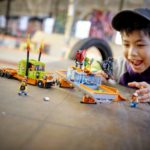 Sięgnij po nowe, pełne akcji przygody z LEGO® City Stuntz.